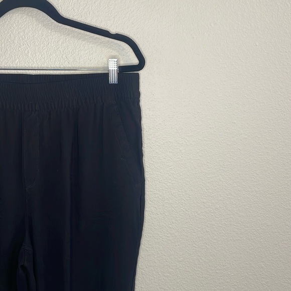 Old Navy Pants - Elastic waist joggers